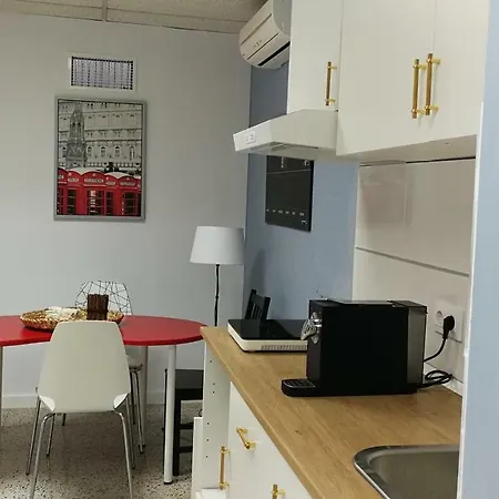 Collblanc Metro Apartment